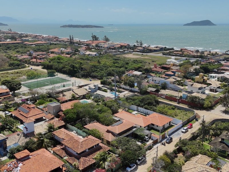 Luxo e Conforto em Búzios: Casa Linear 4 Suítes com Área Gourmet  Armação dos Búzios - 