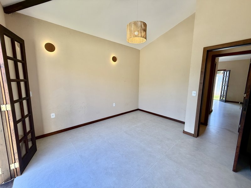 Luxo e Conforto em Búzios: Casa Linear 4 Suítes com Área Gourmet  Armação dos Búzios - 