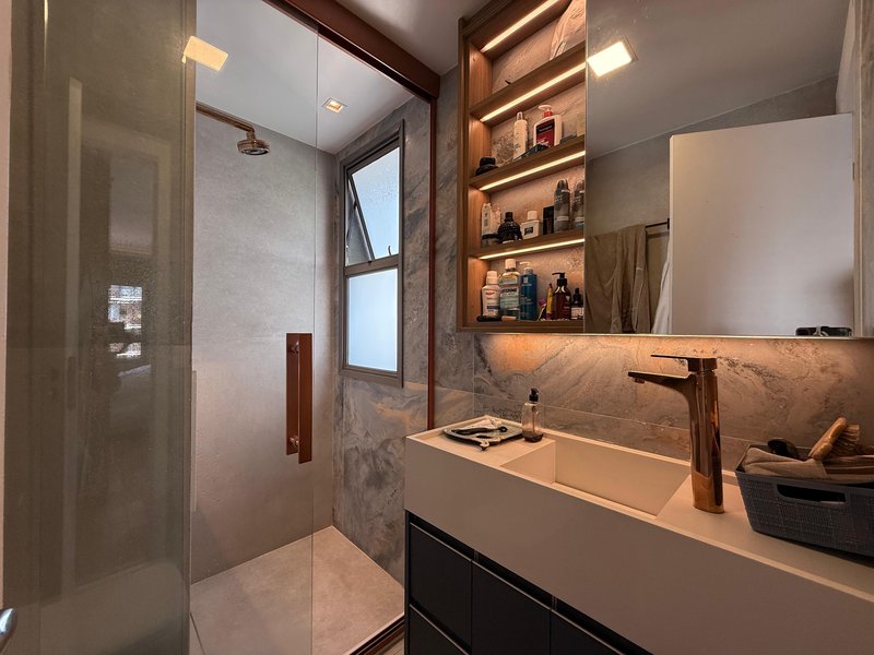 Apartamento Mobiliado a Venda na Vila Madalena  de 111m² - 1 Suíte e 2 Vagas de Garagem Rua Paulistânia São Paulo - 
