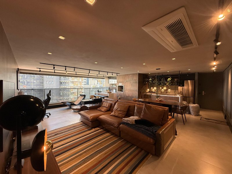 Apartamento Mobiliado a Venda na Vila Madalena  de 111m² - 1 Suíte e 2 Vagas de Garagem Rua Paulistânia São Paulo - 