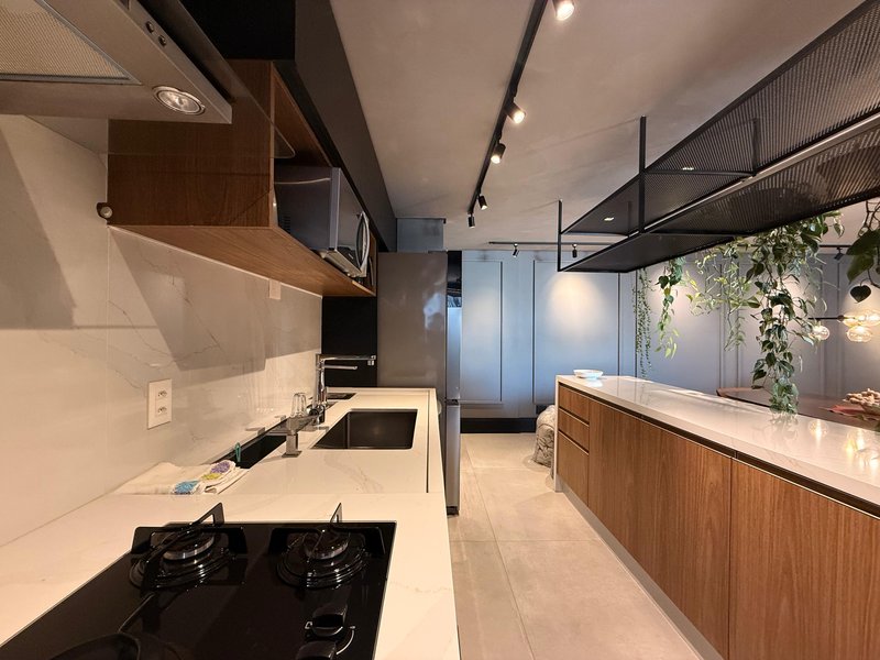 Apartamento Mobiliado a Venda na Vila Madalena  de 111m² - 1 Suíte e 2 Vagas de Garagem Rua Paulistânia São Paulo - 