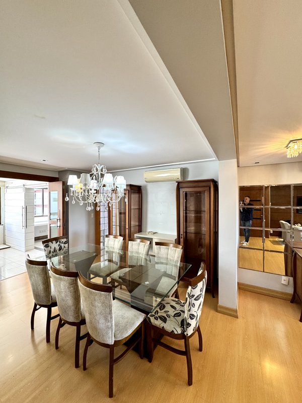 R$ 1.200.000 - EXCLUSIVIDADE - APARTAMENTO - 186M2 - 4 DORM - 3 SUÍTES - VISTA - 3 VAGAS Rua Washington Luiz Porto Alegre - 