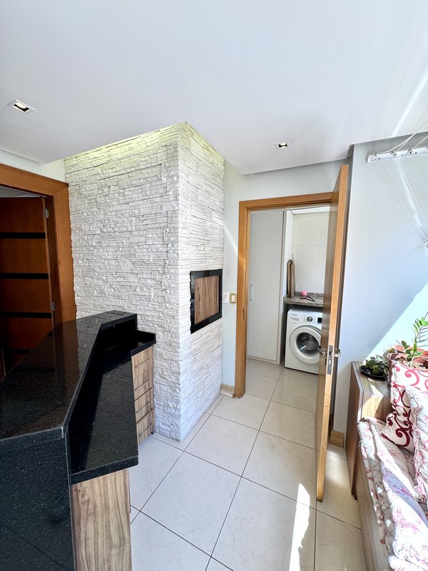 R$ 1.200.000 - EXCLUSIVIDADE - APARTAMENTO - 186M2 - 4 DORM - 3 SUÍTES - VISTA - 3 VAGAS Rua Washington Luiz Porto Alegre - 