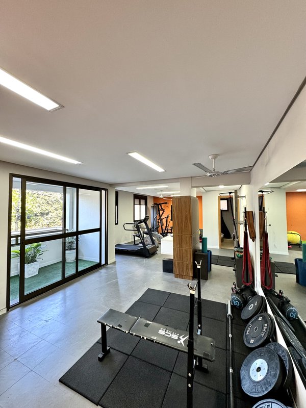 R$ 1.200.000 - EXCLUSIVIDADE - APARTAMENTO - 186M2 - 4 DORM - 3 SUÍTES - VISTA - 3 VAGAS Rua Washington Luiz Porto Alegre - 