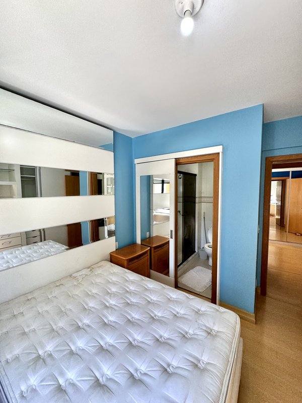 R$ 1.200.000 - EXCLUSIVIDADE - APARTAMENTO - 186M2 - 4 DORM - 3 SUÍTES - VISTA - 3 VAGAS Rua Washington Luiz Porto Alegre - 