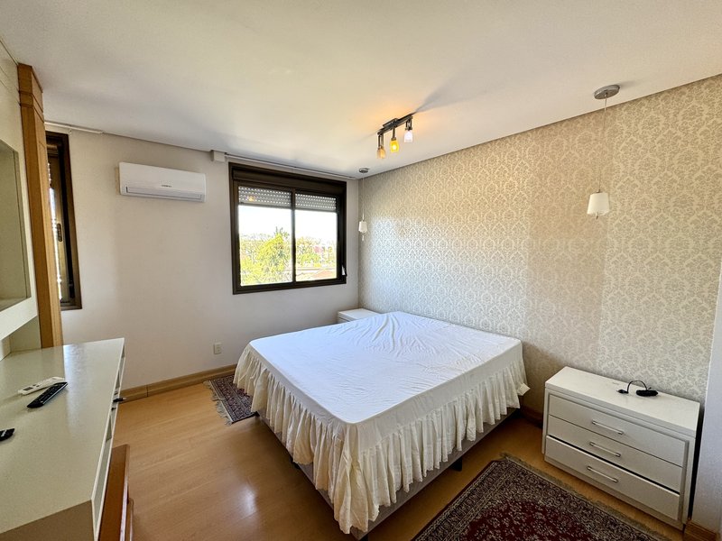 R$ 1.200.000 - EXCLUSIVIDADE - APARTAMENTO - 186M2 - 4 DORM - 3 SUÍTES - VISTA - 3 VAGAS Rua Washington Luiz Porto Alegre - 