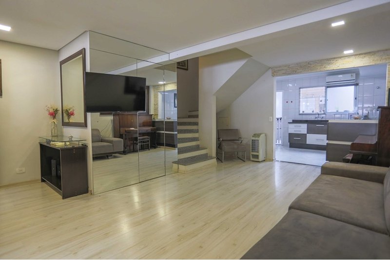 Casa à venda, 117m - 2 Dorm. 1 Suite - R$ 714.999 - Cond. Res. São Paulo - Sorocaba - SP Rua Epitácio Pessoa Sorocaba - 