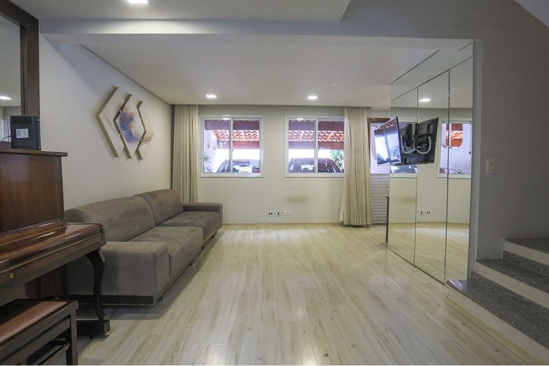 Casa à venda, 117m - 2 Dorm. 1 Suite - R$ 714.999 - Cond. Res. São Paulo - Sorocaba - SP Rua Epitácio Pessoa Sorocaba - 