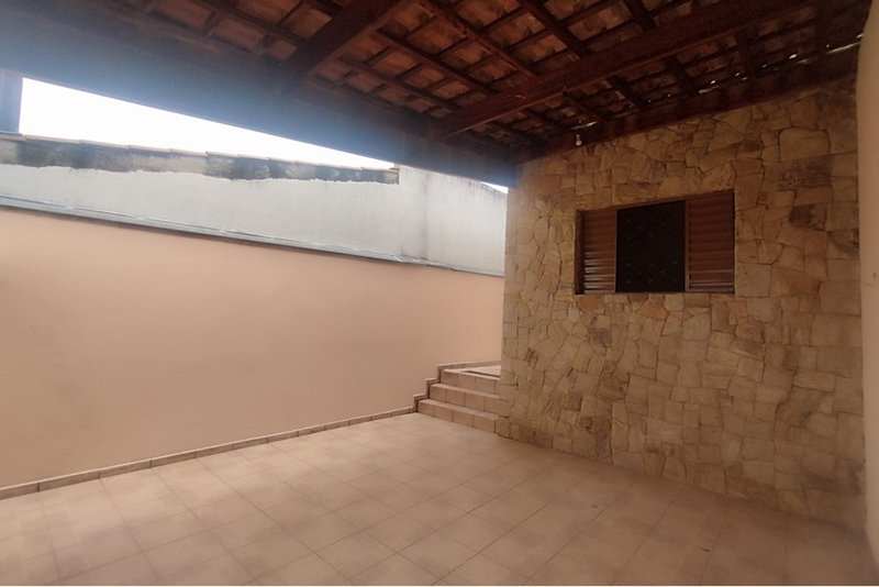 Casa Térrea à Venda, 82m - 2 Dormitórios - R$ 239.000 - Vila Nova Sorocaba - Sorocaba - SP Rua Eudmira Almeida Neves Rinaldo Sorocaba - 