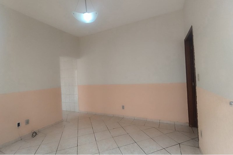 Casa Térrea à Venda, 82m - 2 Dormitórios - R$ 239.000 - Vila Nova Sorocaba - Sorocaba - SP Rua Eudmira Almeida Neves Rinaldo Sorocaba - 