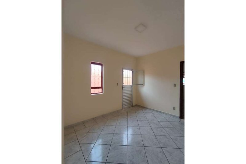 Casa Térrea à venda, 82m, 2 Dormitórios - R$ 259.000 - Vila Nova Sorocaba - Sorocaba SP Rua Eudmira Almeida Neves Rinaldo Sorocaba - 