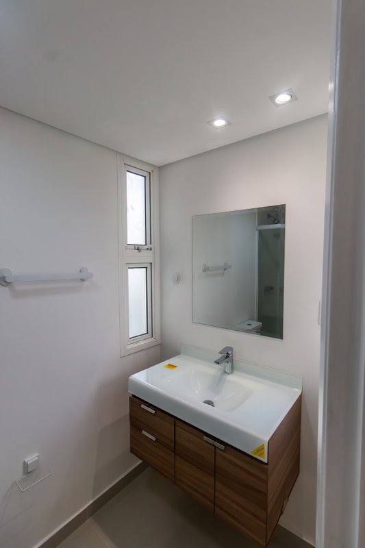 ALUGO LINDO APARTAMENTO 96M2 - 3 QUARTOS - PRONTO PARA MORAR! Rua Bueno Brandão São Paulo - 