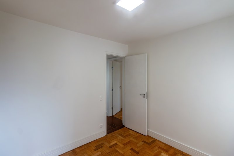 ALUGO LINDO APARTAMENTO 96M2 - 3 QUARTOS - PRONTO PARA MORAR! Rua Bueno Brandão São Paulo - 