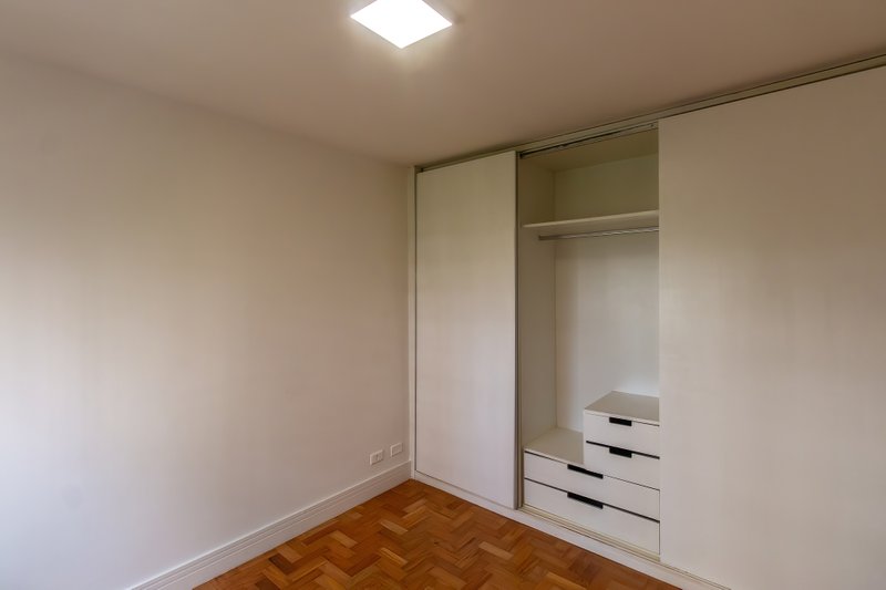 ALUGO LINDO APARTAMENTO 96M2 - 3 QUARTOS - PRONTO PARA MORAR! Rua Bueno Brandão São Paulo - 
