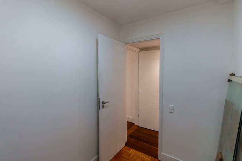 ALUGO LINDO APARTAMENTO 96M2 - 3 QUARTOS - PRONTO PARA MORAR! Rua Bueno Brandão São Paulo - 