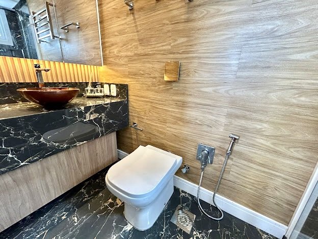 R$ 1.800.000 - PADRE CHAGAS - MARAVILHOSO - 116M2 - 3 DORM - SUÍTE - 1 VAGA Rua Padre Chagas Porto Alegre - 