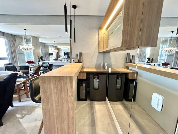 R$ 1.800.000 - PADRE CHAGAS - MARAVILHOSO - 116M2 - 3 DORM - SUÍTE - 1 VAGA Rua Padre Chagas Porto Alegre - 