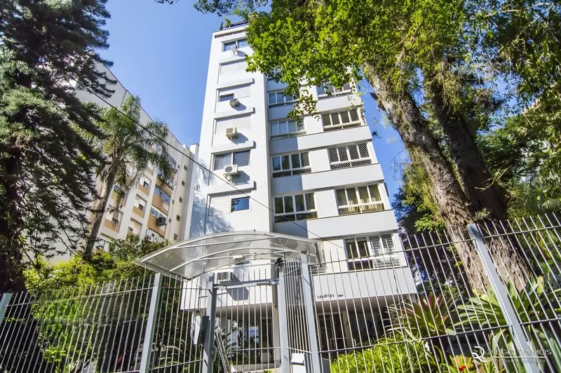 R$ 1.800.000 - PADRE CHAGAS - MARAVILHOSO - 116M2 - 3 DORM - SUÍTE - 1 VAGA Rua Padre Chagas Porto Alegre - 