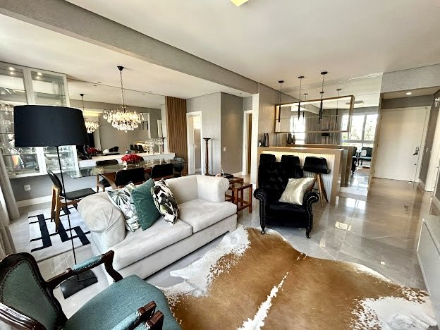 R$ 1.800.000 - PADRE CHAGAS - MARAVILHOSO - 116M2 - 3 DORM - SUÍTE - 1 VAGA Rua Padre Chagas Porto Alegre - 