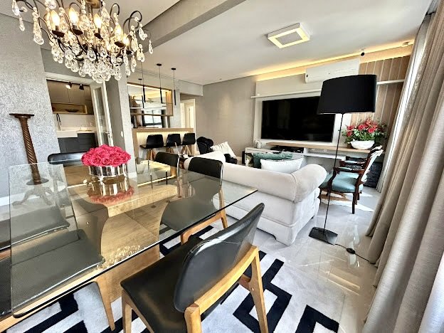 R$ 1.800.000 - PADRE CHAGAS - MARAVILHOSO - 116M2 - 3 DORM - SUÍTE - 1 VAGA Rua Padre Chagas Porto Alegre - 