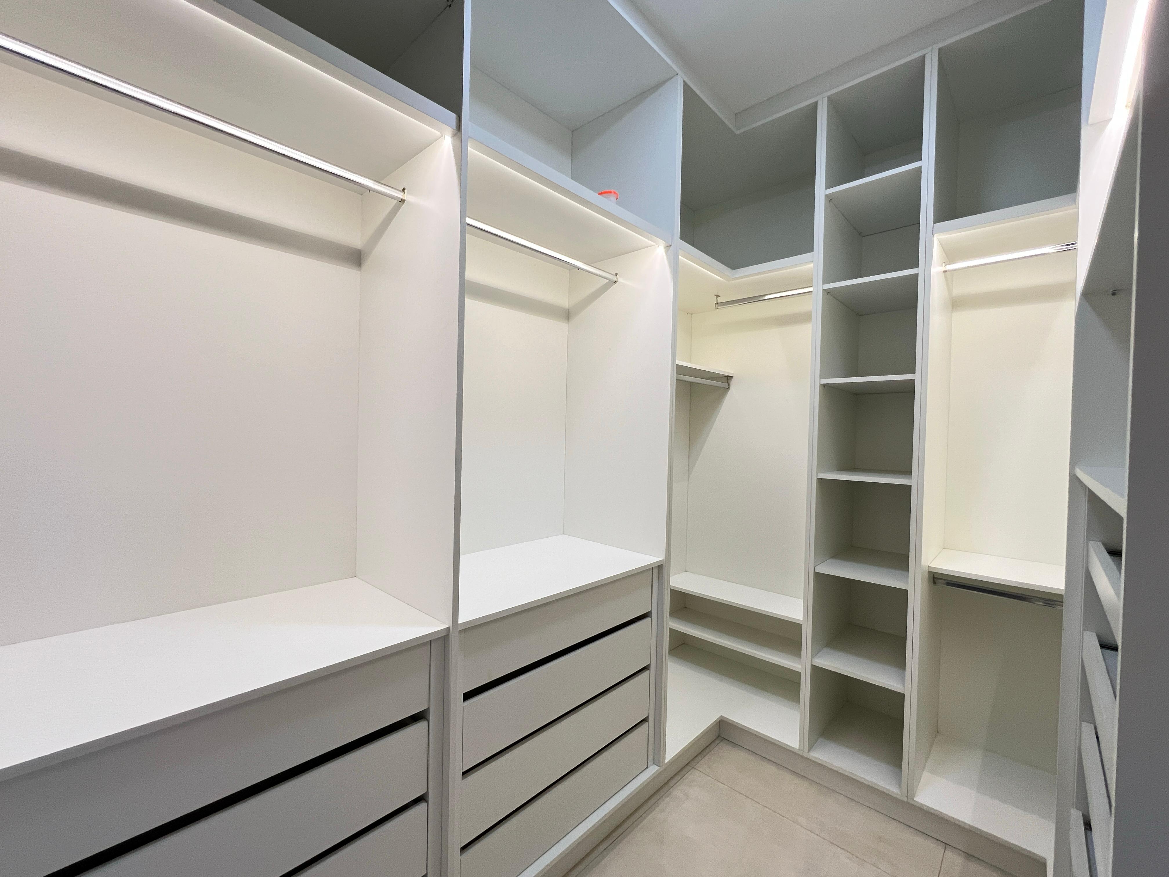 Casa com 4 dormit&oacute;rios,350 m&sup2; -Condom&iacute;nio Lago Azul Golfe Clube - Ara&ccedil;oiaba da Serra -SP Rodovia Raposo Tavares Araçoiaba da Serra - 