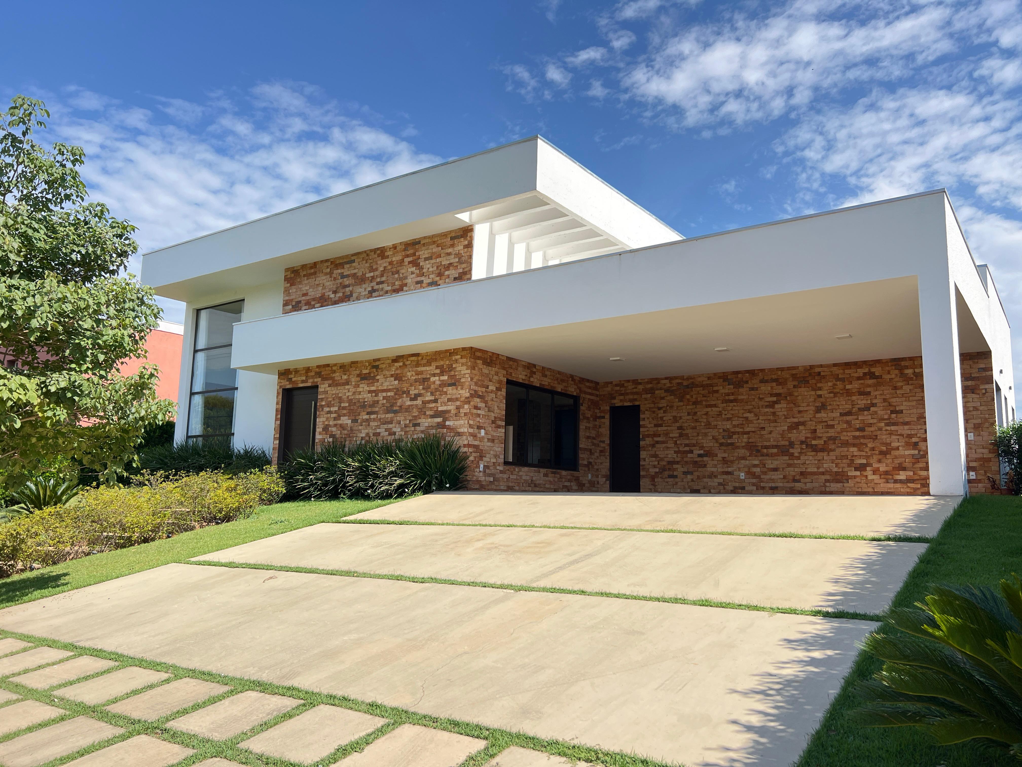 Casa com 4 dormit&oacute;rios,350 m&sup2; -Condom&iacute;nio Lago Azul Golfe Clube - Ara&ccedil;oiaba da Serra -SP Rodovia Raposo Tavares Araçoiaba da Serra - 