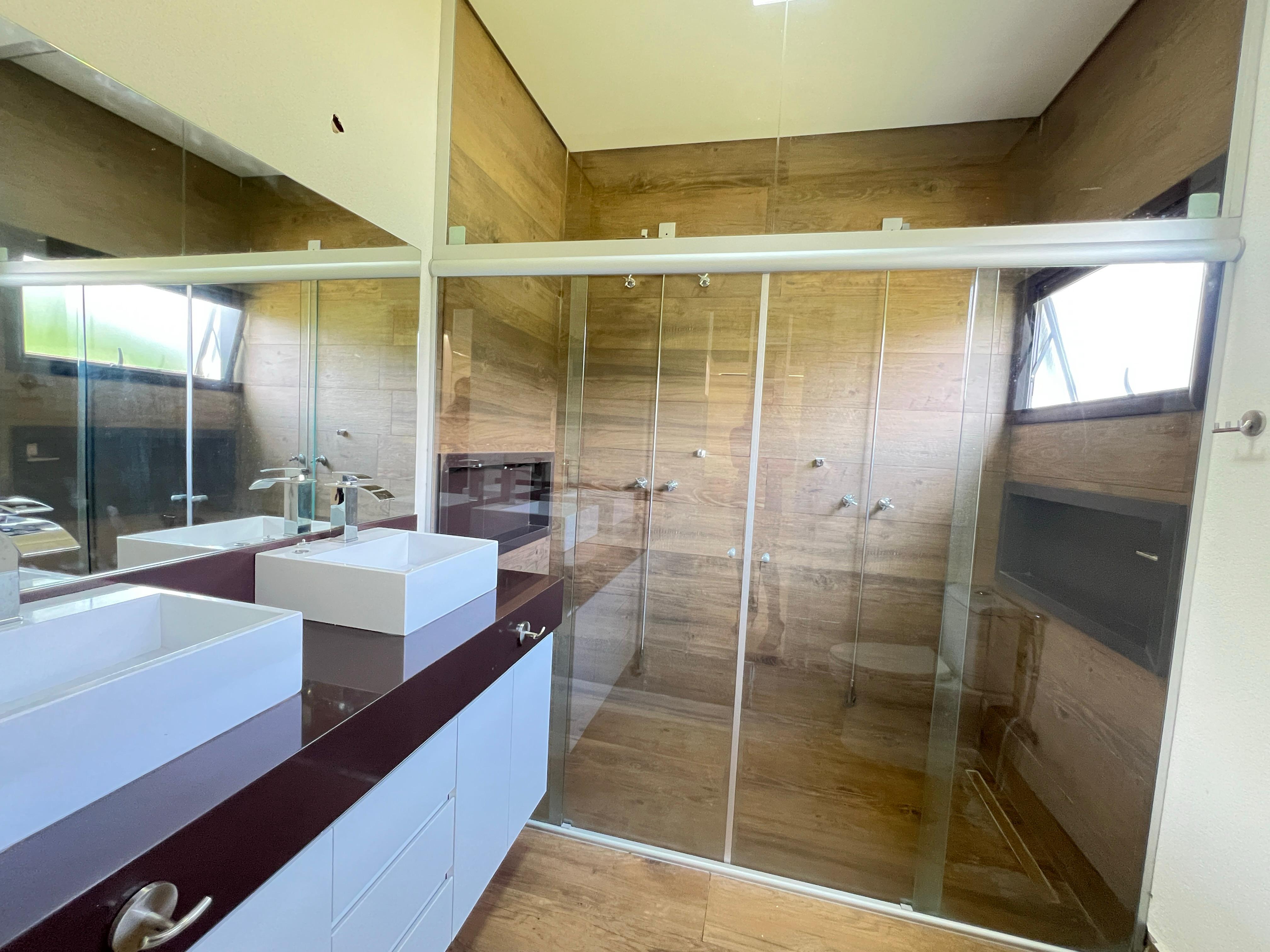 Casa com 4 dormit&oacute;rios,350 m&sup2; -Condom&iacute;nio Lago Azul Golfe Clube - Ara&ccedil;oiaba da Serra -SP Rodovia Raposo Tavares Araçoiaba da Serra - 