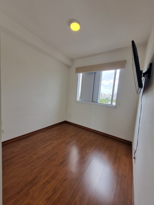 ALUGA-SE APARTAMENTO SEM FIADOR 31M² - 1 QUARTO – 1 BANHEIRO – ANDAR ALTO - SEMI MOBILIADO Rua Torres da Barra São Paulo - 