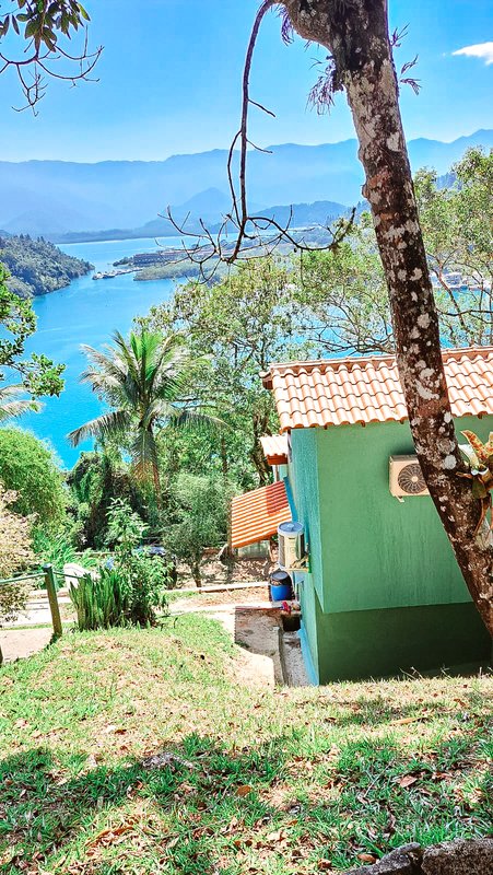 Casa no condomínio Flamboyant em Angra dos Reis  Angra dos Reis - 