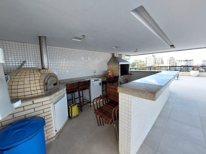 APARTAMENTO NASCENTE 2 QUARTOS SUÍTE VARANDA PISCINA 2 GARAGENS À VENDA NO RIO VERMELHO! Rua Ismael de Barros Salvador - 
