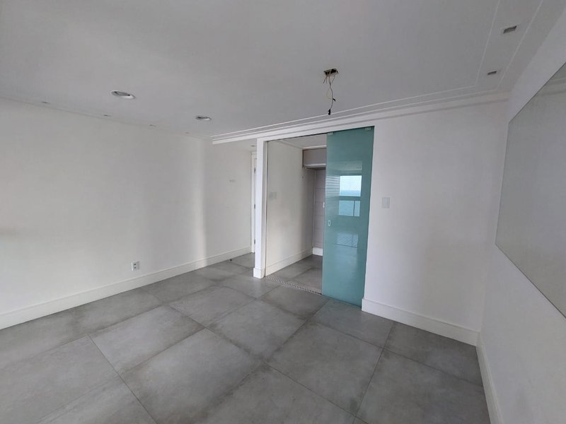 APARTAMENTO NASCENTE 2 QUARTOS SUÍTE VARANDA PISCINA 2 GARAGENS À VENDA NO RIO VERMELHO! Rua Ismael de Barros Salvador - 