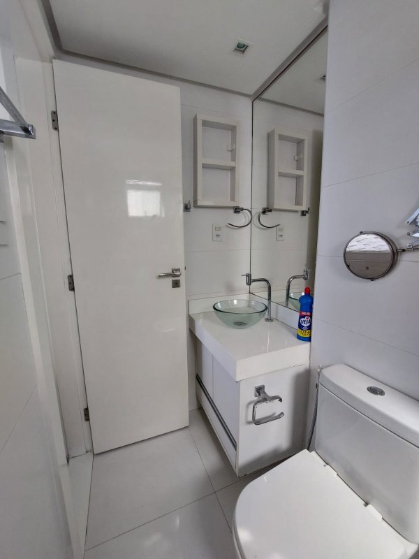 APARTAMENTO NASCENTE 2 QUARTOS SUÍTE VARANDA PISCINA 2 GARAGENS À VENDA NO RIO VERMELHO! Rua Ismael de Barros Salvador - 