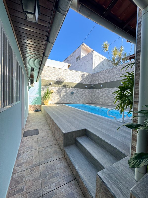 🏡 Casa à Venda – Bairro São Francisco | São Sebastião/SP  São Sebastião - 