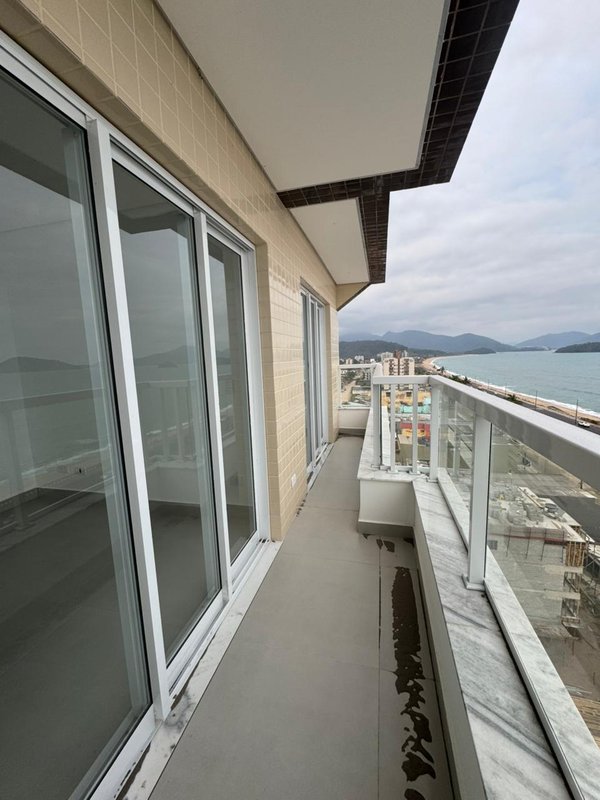 ✨ Apartamento Frente ao Mar em Massaguaçu ✨  Caraguatatuba - 