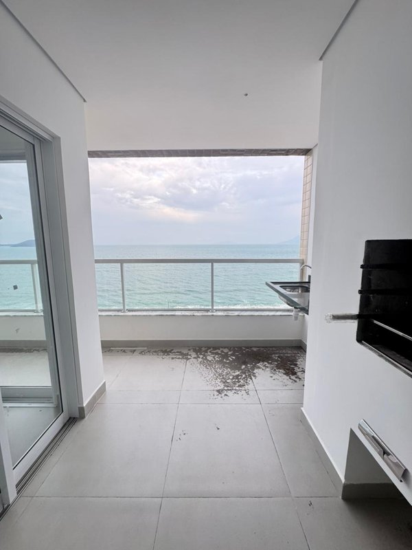 ✨ Apartamento Frente ao Mar em Massaguaçu ✨  Caraguatatuba - 