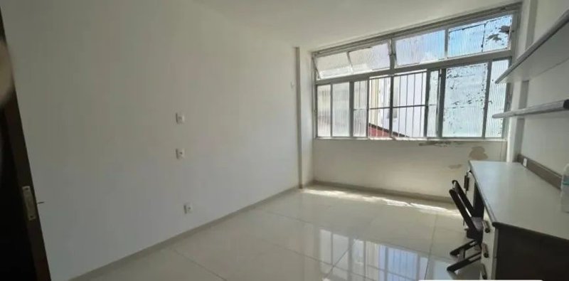 APARTAMENTO NASCENTE AMPLO 3 QUARTOS SUÍTE GARAGEM À VENDA NA BARRA! Avenida Princesa Isabel Salvador - 