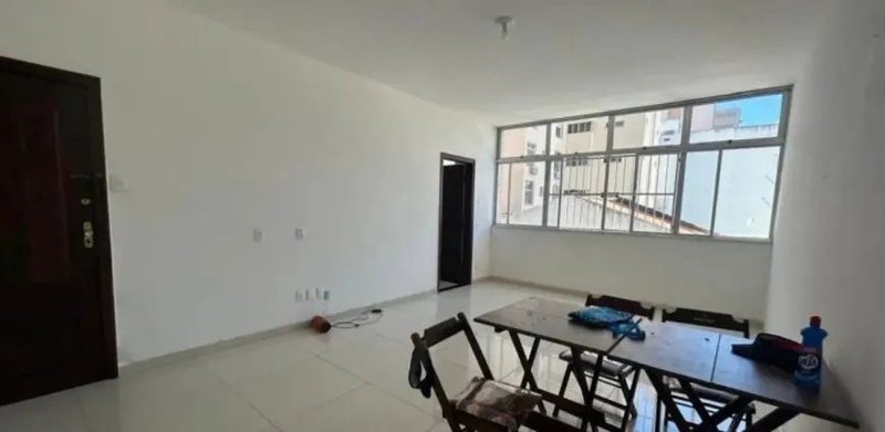 APARTAMENTO NASCENTE AMPLO 3 QUARTOS SUÍTE GARAGEM À VENDA NA BARRA! Avenida Princesa Isabel Salvador - 