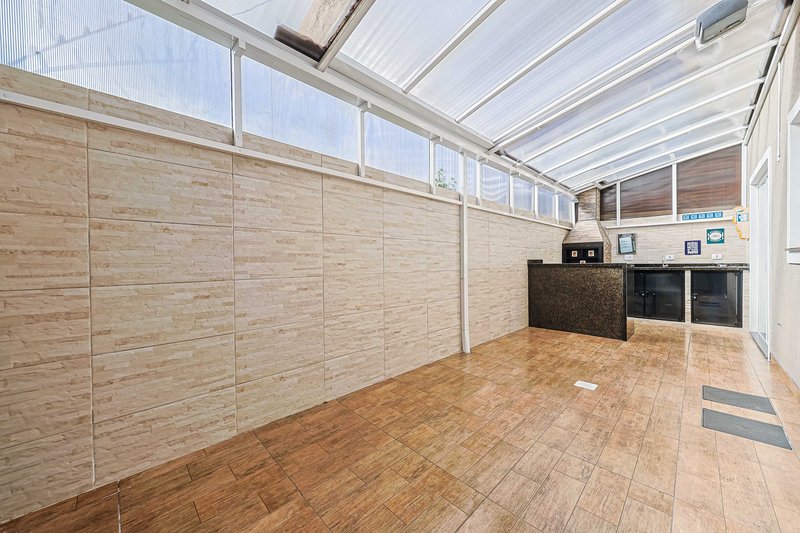 Sobrado em condomínio - R$960.000 com 3 quartos (1 suíte) - 2 vagas - área Gourmet - Rua Alberto Panek Curitiba - 