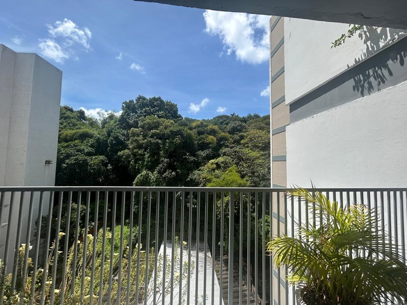 APARTAMENTO 2 QUARTOS SUÍTE SALA À VENDA NA BARRA! Avenida Princesa Isabel Salvador - 