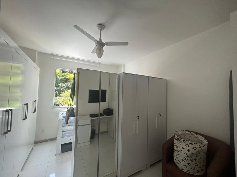 APARTAMENTO 2 QUARTOS SUÍTE SALA À VENDA NA BARRA! Avenida Princesa Isabel Salvador - 