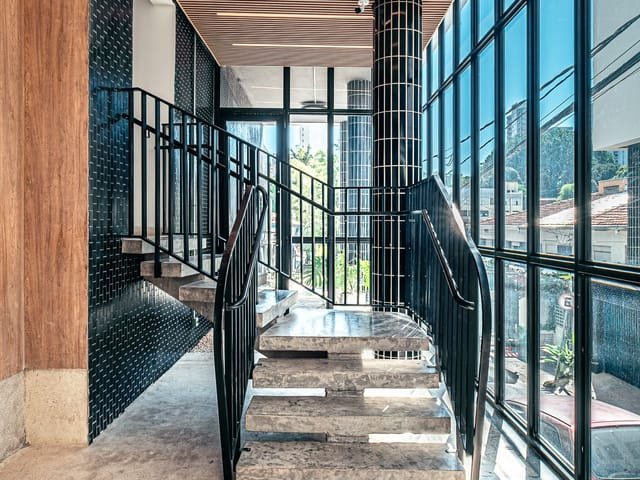 ALUGA-SE APARTAMENTO – 35m2 – REFORMADO Avenida Onze de Junho São Paulo - 