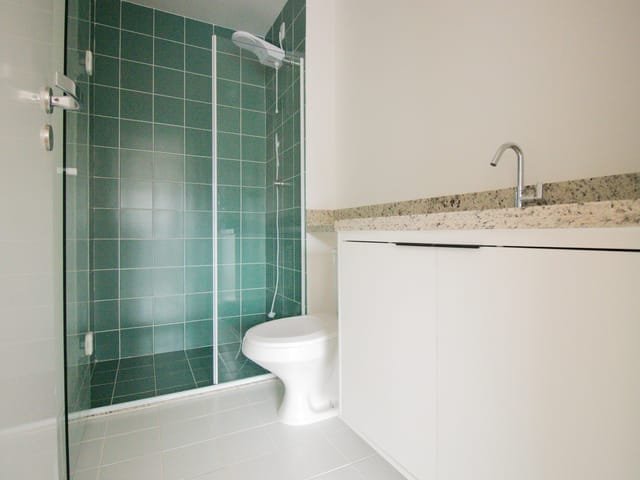 ALUGA-SE APARTAMENTO – 35m2 – REFORMADO Avenida Onze de Junho São Paulo - 