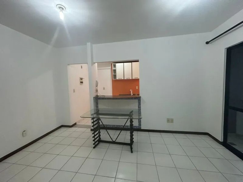APARTAMENTO QUARTO SALA VARANDA GARAGEM À VENDA NA BARRA! Rua Cesar Zama Salvador - 