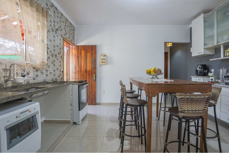 Casa &agrave; Venda, 233m - 02 Dormit&oacute;rios - 1 Su&iacute;te - R$ 497.600 - Vila Haro - Sorocaba - SP Rua Jorge Caracante Sorocaba - 