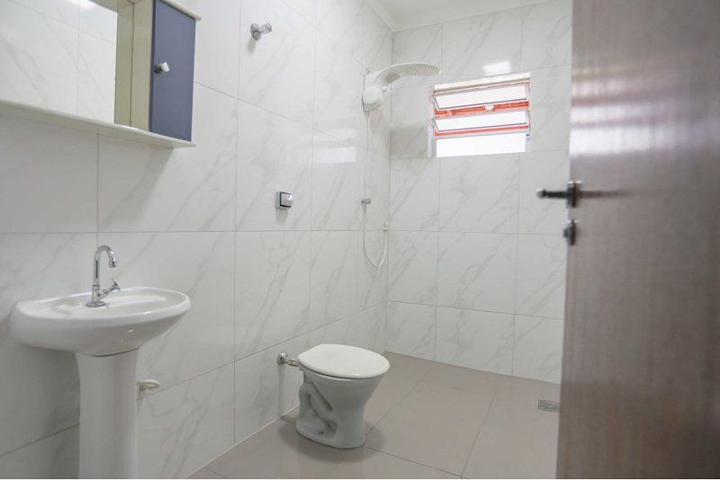 Casa &agrave; Venda, 233m - 02 Dormit&oacute;rios - 1 Su&iacute;te - R$ 497.600 - Vila Haro - Sorocaba - SP Rua Jorge Caracante Sorocaba - 