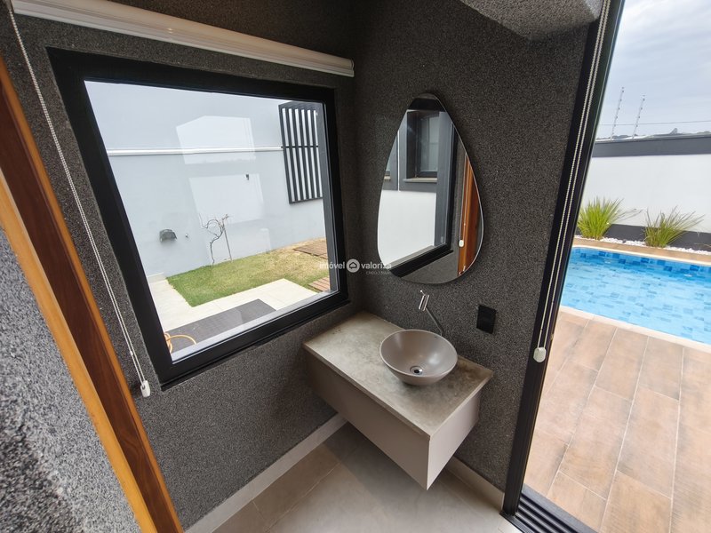 Casa com 3 suítes, gourmet e piscina no Terras Altas  Avaré - 
