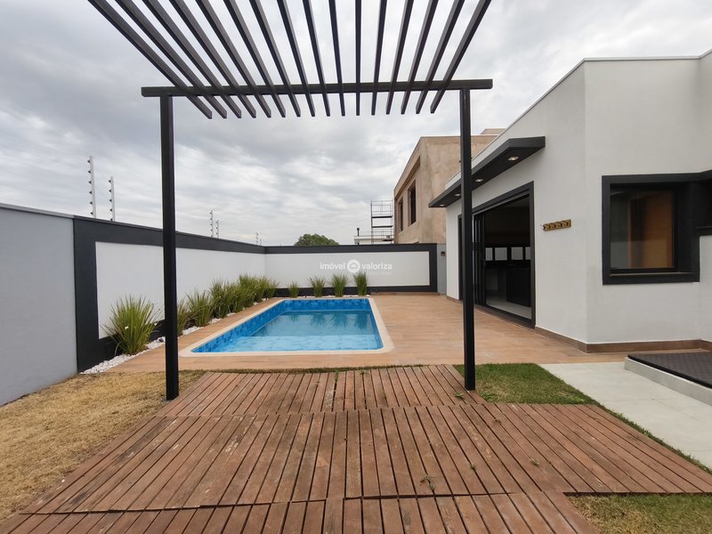 Casa com 3 suítes, gourmet e piscina no Terras Altas  Avaré - 