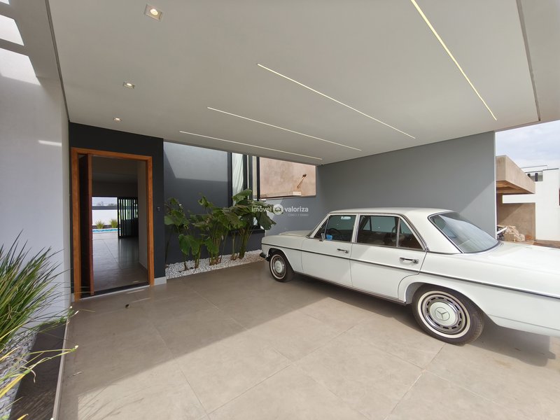 Casa com 3 suítes, gourmet e piscina no Terras Altas  Avaré - 