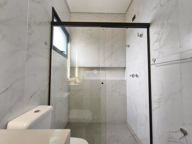 Casa com 3 suítes, gourmet e piscina no Terras Altas  Avaré - 