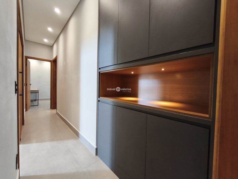 Casa com 3 suítes, gourmet e piscina no Terras Altas  Avaré - 